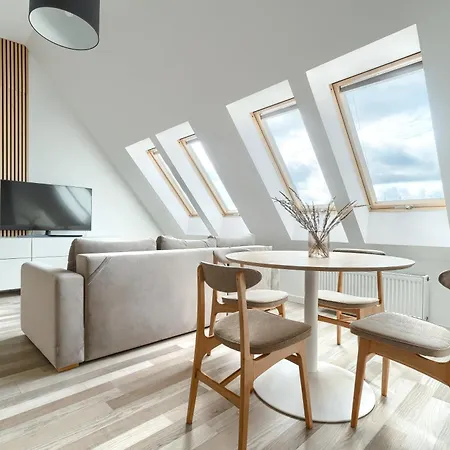 Z 1 Sypialnia I Balkonem 1899 By Platinum Appartamento