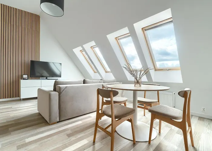 Z 1 Sypialnia I Balkonem 1899 By Platinum Apartamento